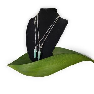 Elegant Silver and Green Pendant Necklace